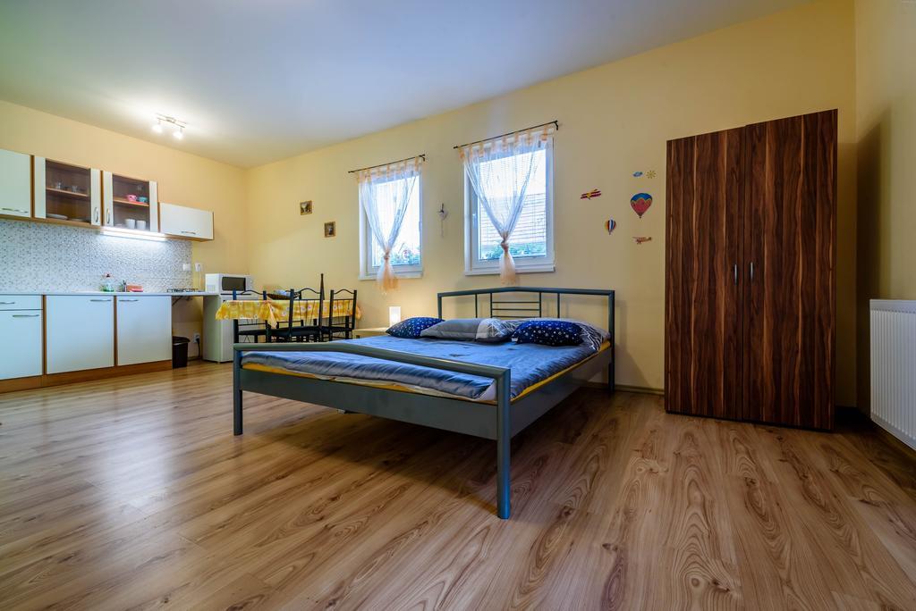 Apartman Bonita Štúrovo Bagian luar foto